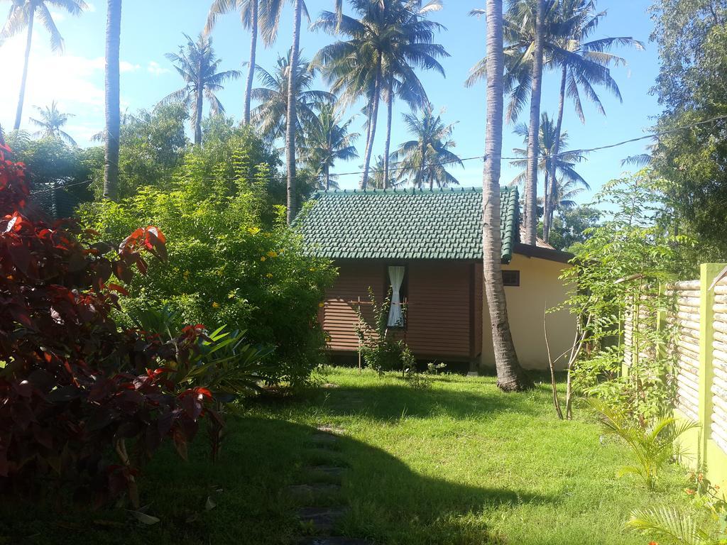 Oasi Bungalows Hotel Gili Air Exterior foto