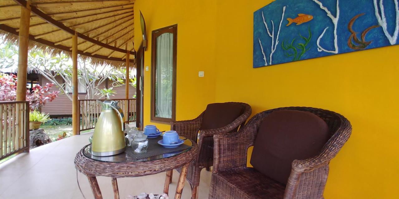 Oasi Bungalows Hotel Gili Air Exterior foto